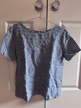 Camixa Teena Linen Blue Stripes T shirt. Size S